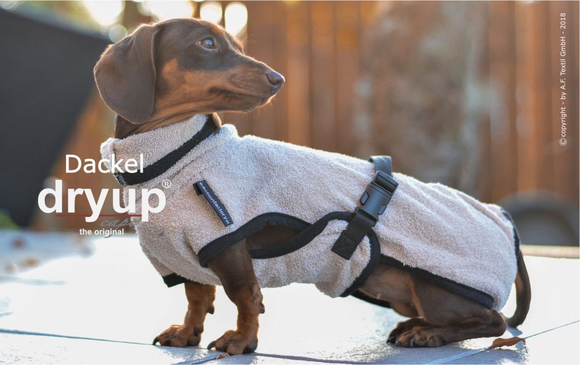 dryup-cape-dackel-side-2 Dryup Cape Dackel Sand