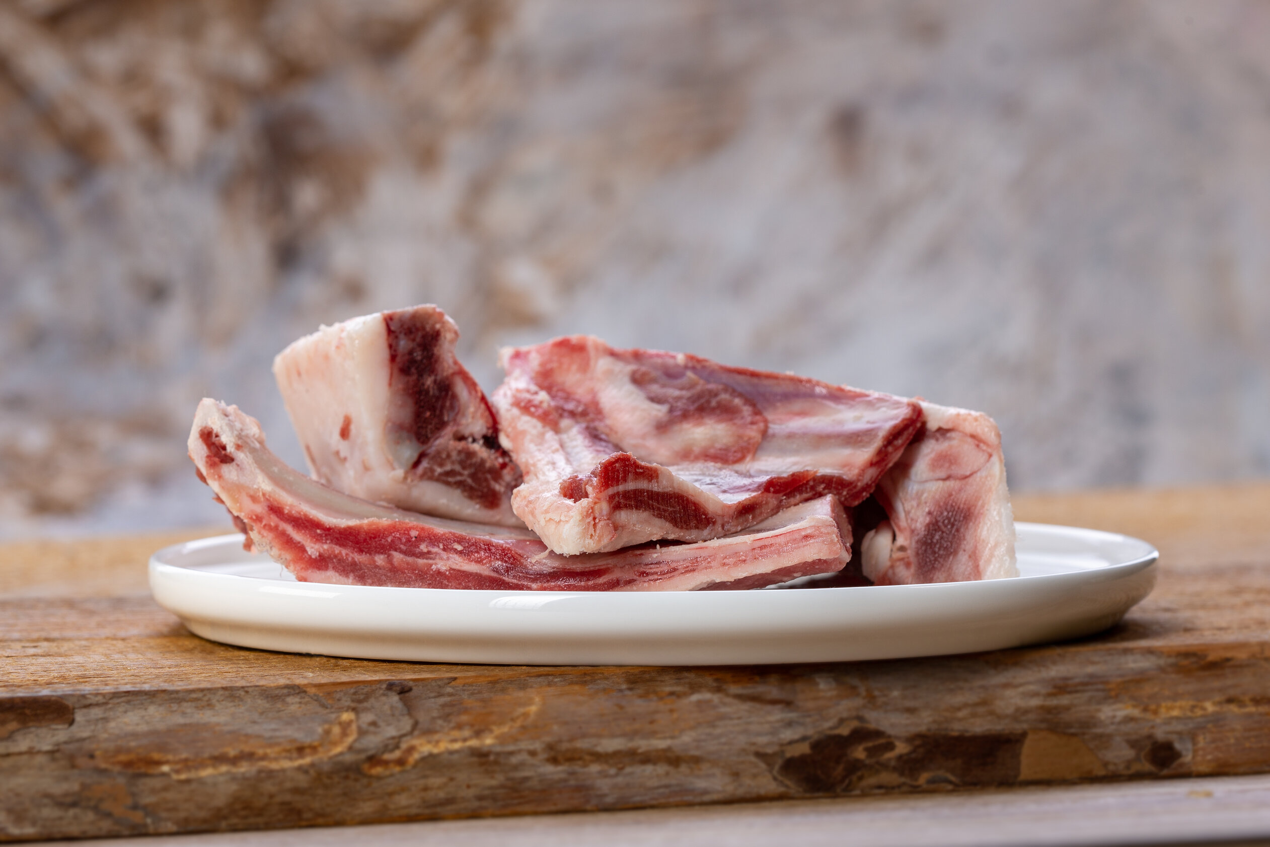 rsz_ziegenrippenknochen_1000g_amf9399 BARFGOLD Ziegenrippenknochen stückig 1 kg