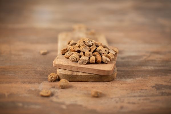 Paul & Paulina Mini Canapé Huhn mit Lavendel 200 g Paul & Paulina Mini Canapé Huhn mit Lavendel 200 g