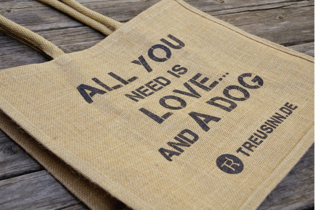 TREUSINN Eco Shopper Jute "All you need..." Schwarz