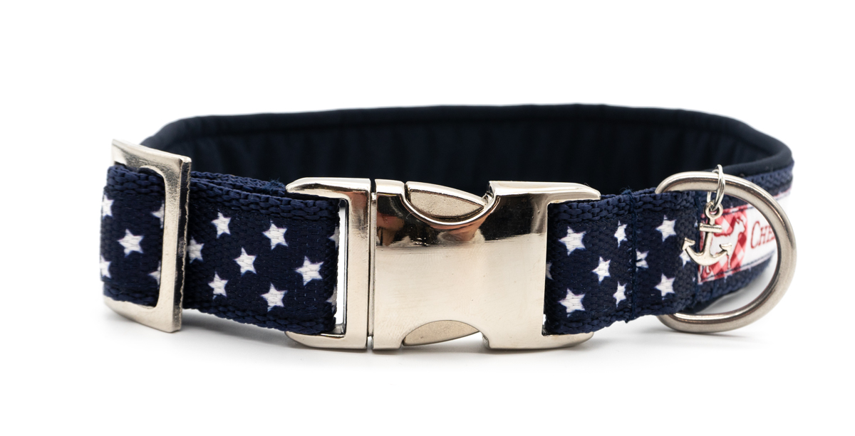 CHEZ LILLI  Halsband White Mini-Stars Blau  Größe M