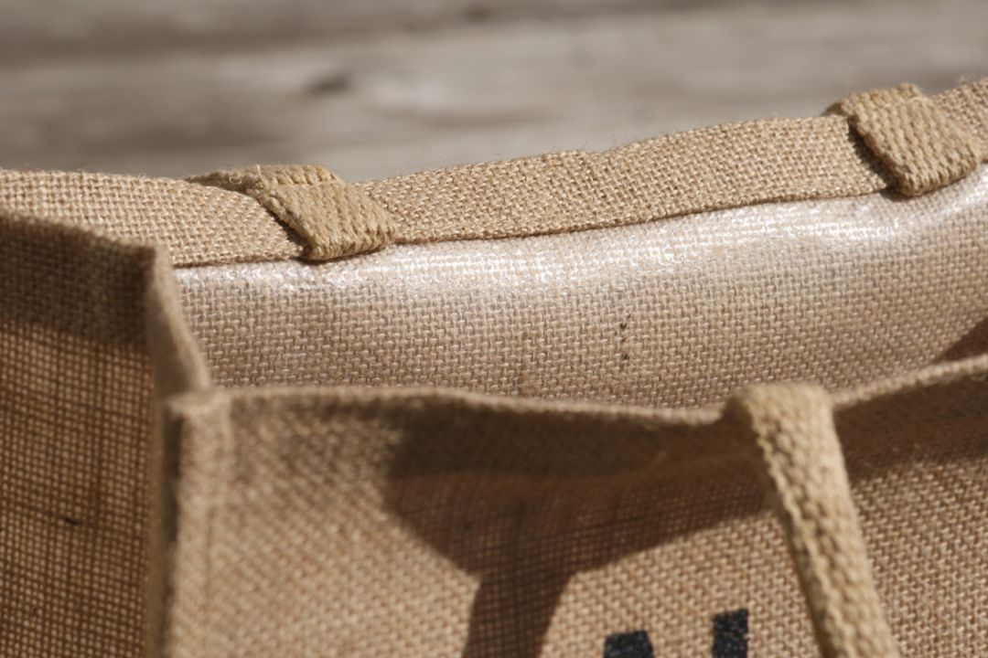 TREUSINN Shopper Jute "I Love Dogs" Weiß