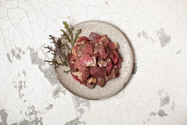 Paul & Paulina  Pferd-Muskelfleisch in Würfel (geschnetzelt) 1 kg 