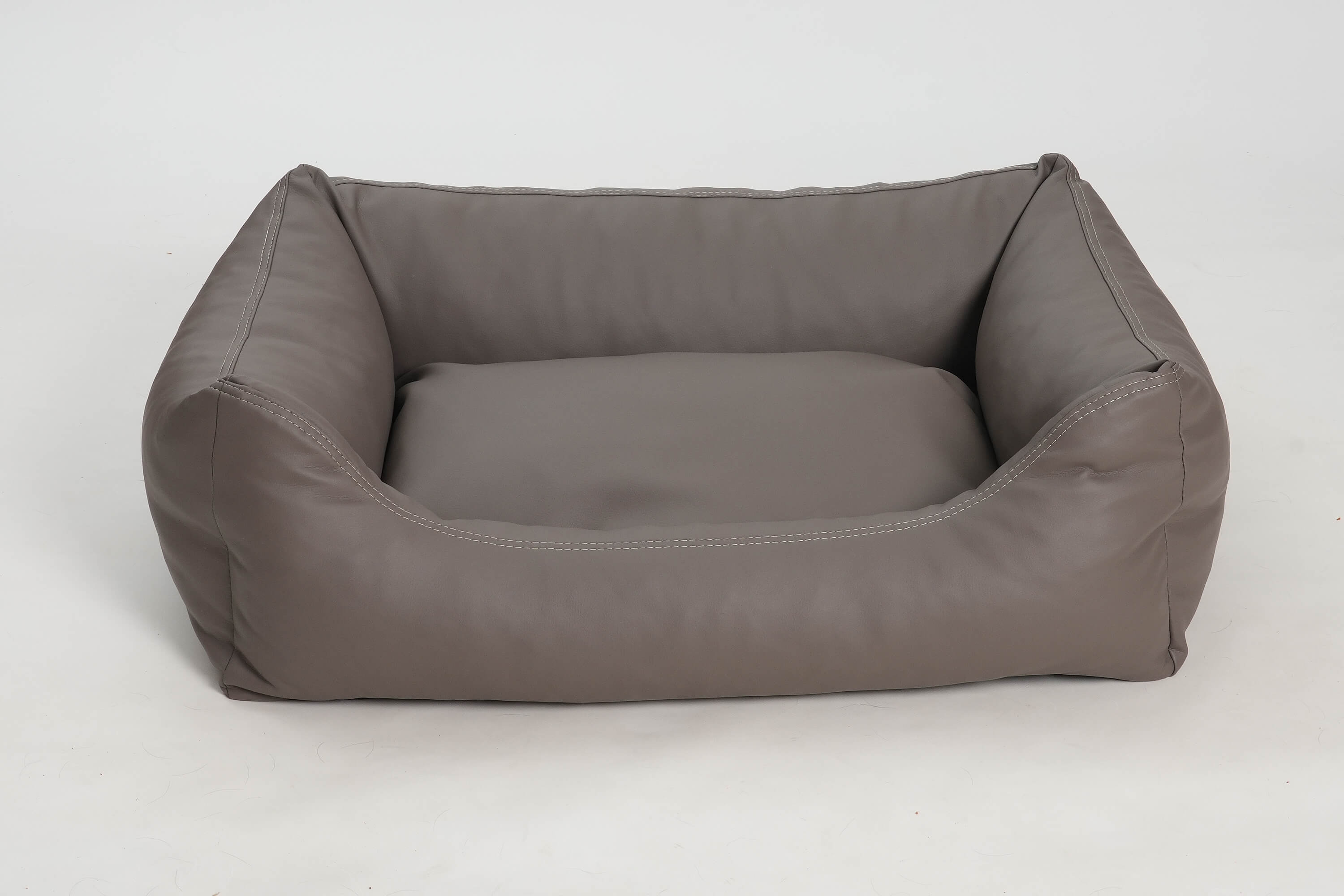 hundebett-box-bett-saddle-kunstleder-taupe-2 DC Hundebett Box Bett Saddle Kunstleder Taupe Gr. L