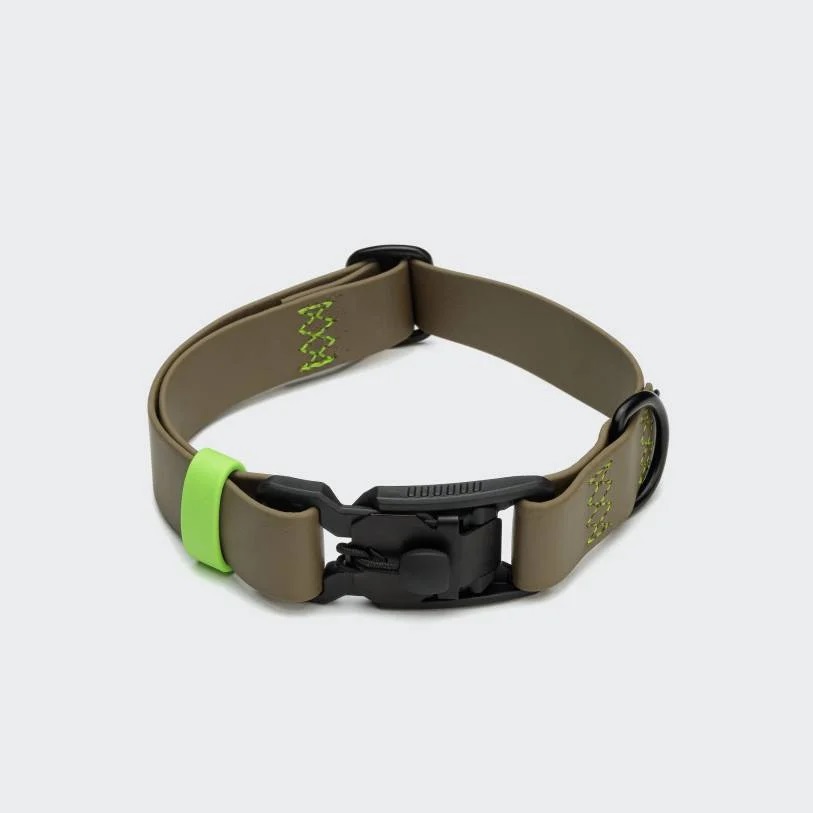 cloud7-dog-collar-ipanema-olive-detail-on-grey_3 Cloud7 Bio Thane Hundehalsband Ipanema Olive -Neongrün