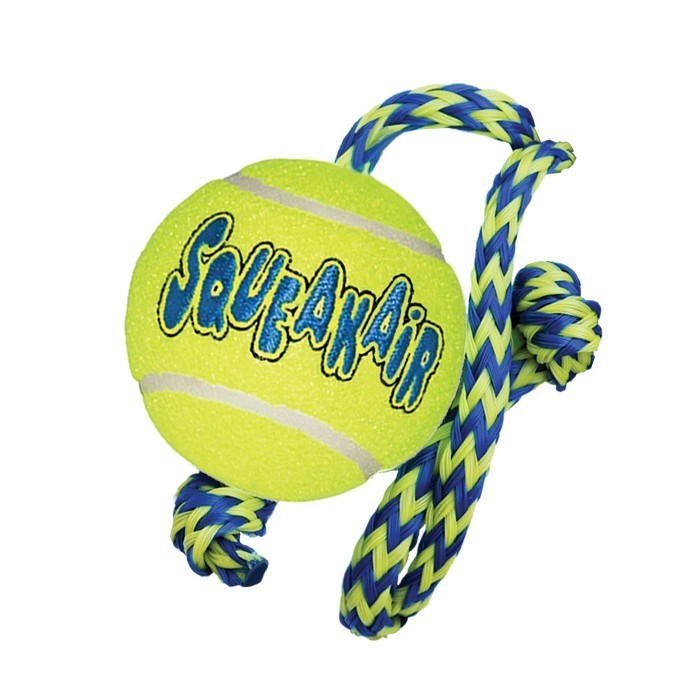 KONG SqueakAir Ball mit Schnur Größe M