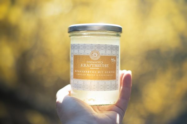 Paul & Paulina Hühnerbrühe mit Gemüse/Fleischeinlage 400 ml Paul & Paulina Hühnerbrühe mit Gemüse/Fleischeinlage 400 ml