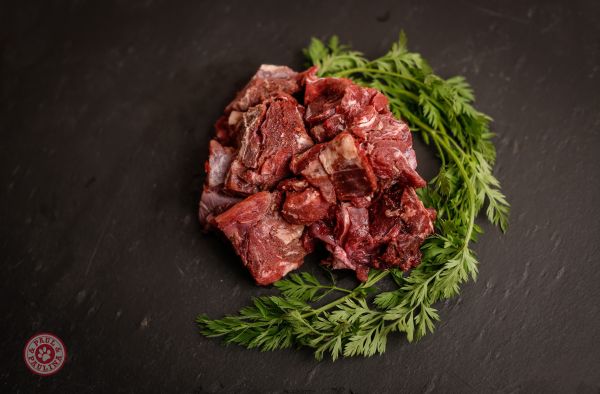 Paul & Paulina Hirschfleisch in Würfeln roh 1 kg Paul & Paulina Hirschfleisch in Würfeln roh 1 kg