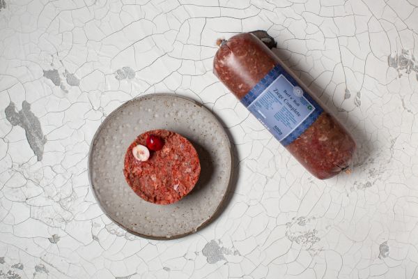 Paul & Paulina Barf n´ Roll Complete Ziege gewolft roh 500 g Paul & Paulina Barf n´ Roll Complete Ziege gewolft roh 500 g